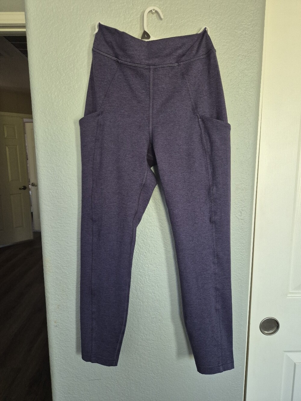 Lululemon High Rise Legging - Picture 7 of 10